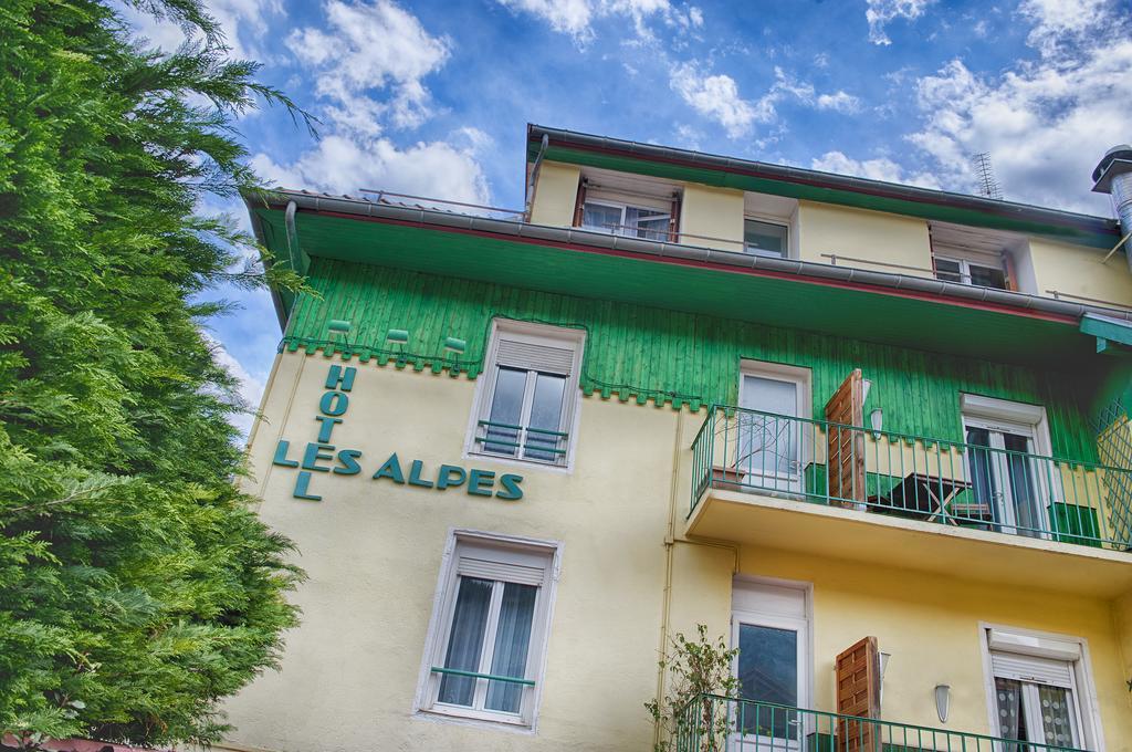 Hotel Les Alpes อัลวาร์ ภายนอก รูปภาพ